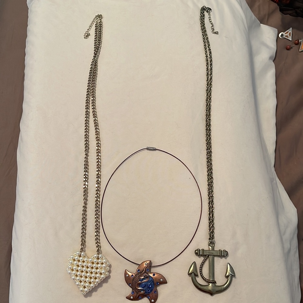 3 statement necklaces - Picture 5 of 5
